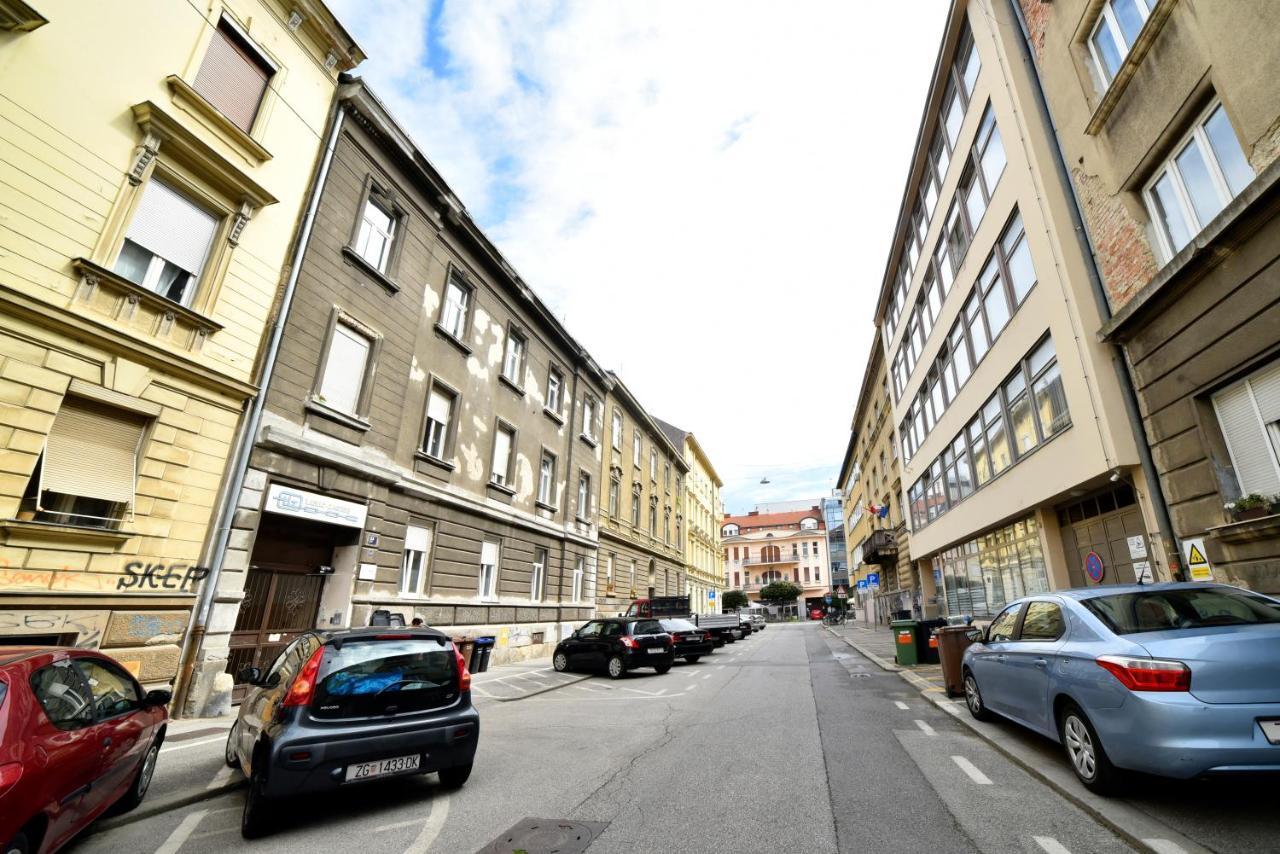 Апартаменти 1Br In Central Zagreb & Main Station, Free Parking Екстер'єр фото